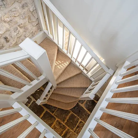 2 Bed In Kirkbymoorside Oc-G0173 *
